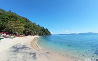 Pembukaan Likupang Tourism Festival di Pantai Pall Minut